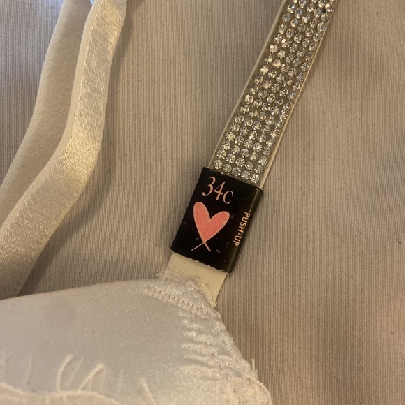 Victoria's Secret Push-up corset bra - Picture 6 of 6